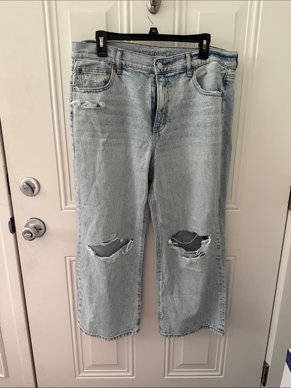 NWT American Eagle Outfitters Light Blue Straight Leg Jeans